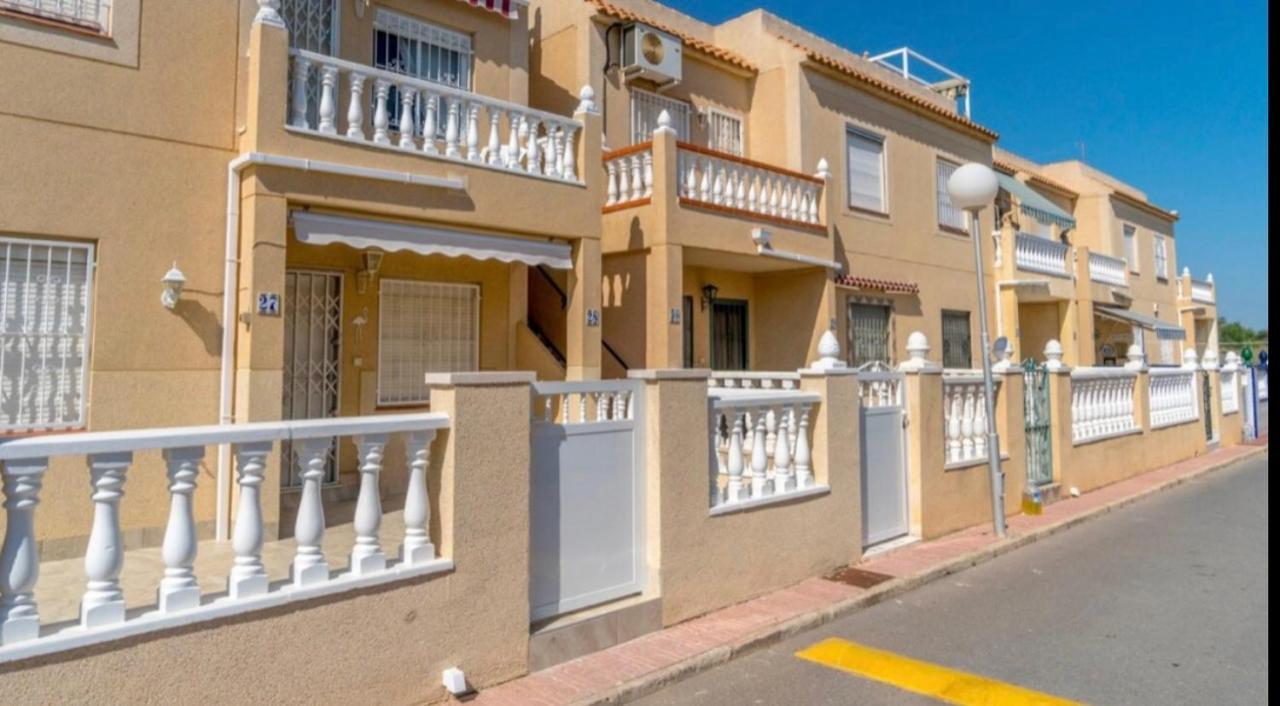 2 Bed Apartment In Paraje Natural Fase 1, Torrevieja Kültér fotó