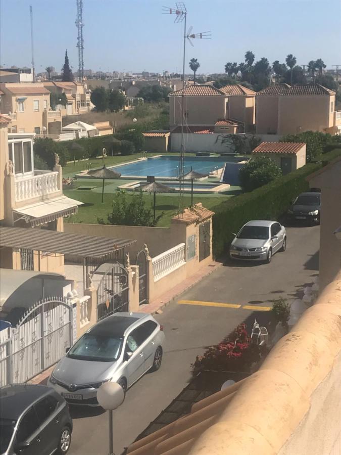 2 Bed Apartment In Paraje Natural Fase 1, Torrevieja Kültér fotó